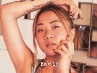 Evie_Le