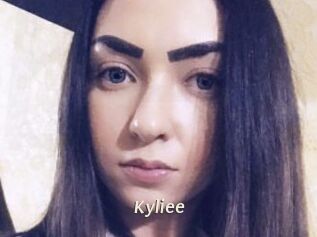 Kyliee_