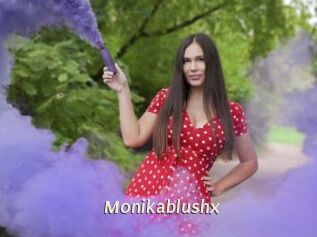 Monikablushx