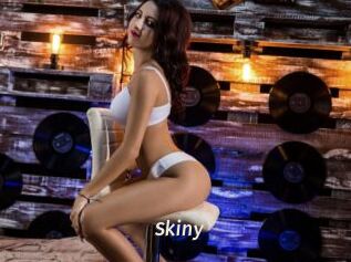 Skiny